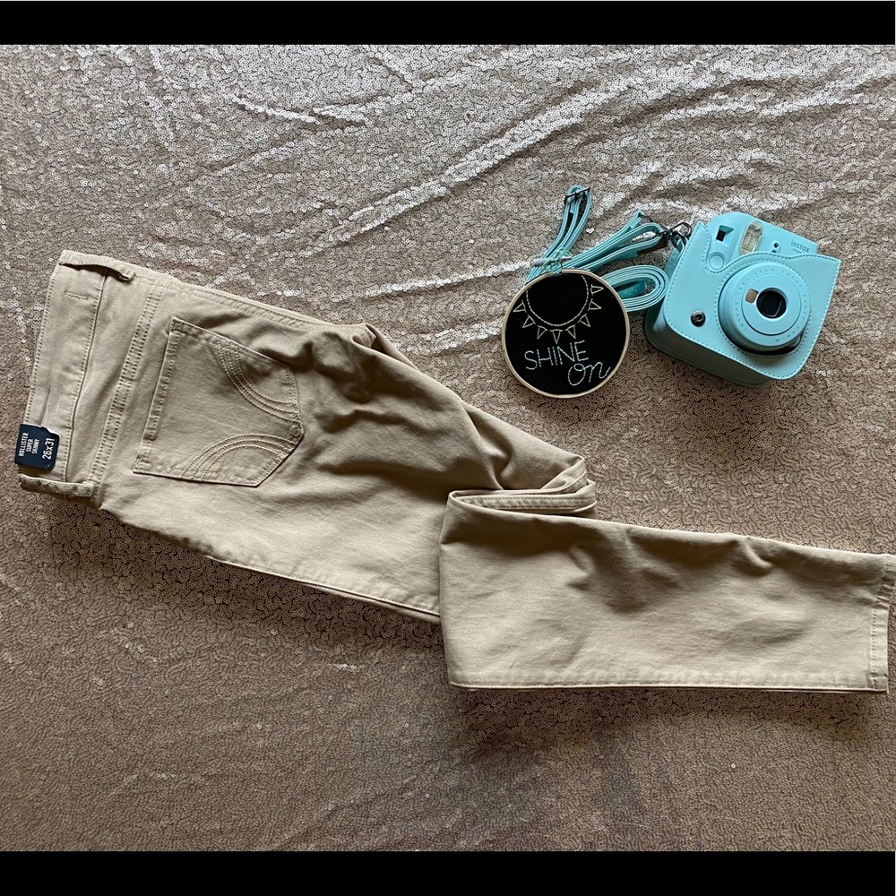 NWT Hollister Super Skinny Tan Pant